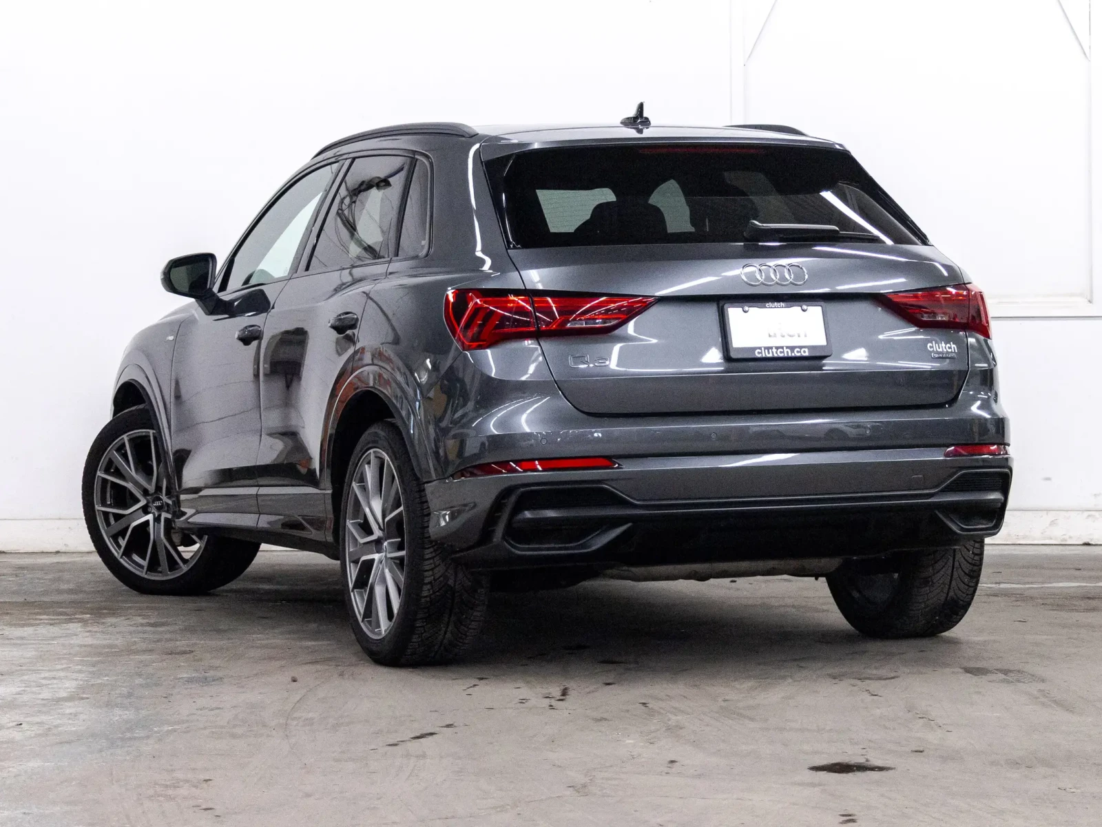 Audi Q3 Technik, снимка 6 - Автомобили и джипове - 55102980
