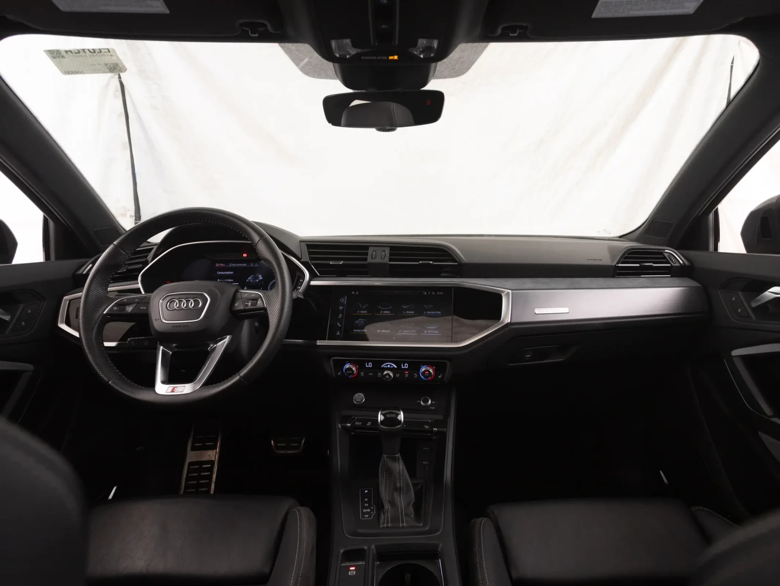 Audi Q3 Technik, снимка 12 - Автомобили и джипове - 55102980