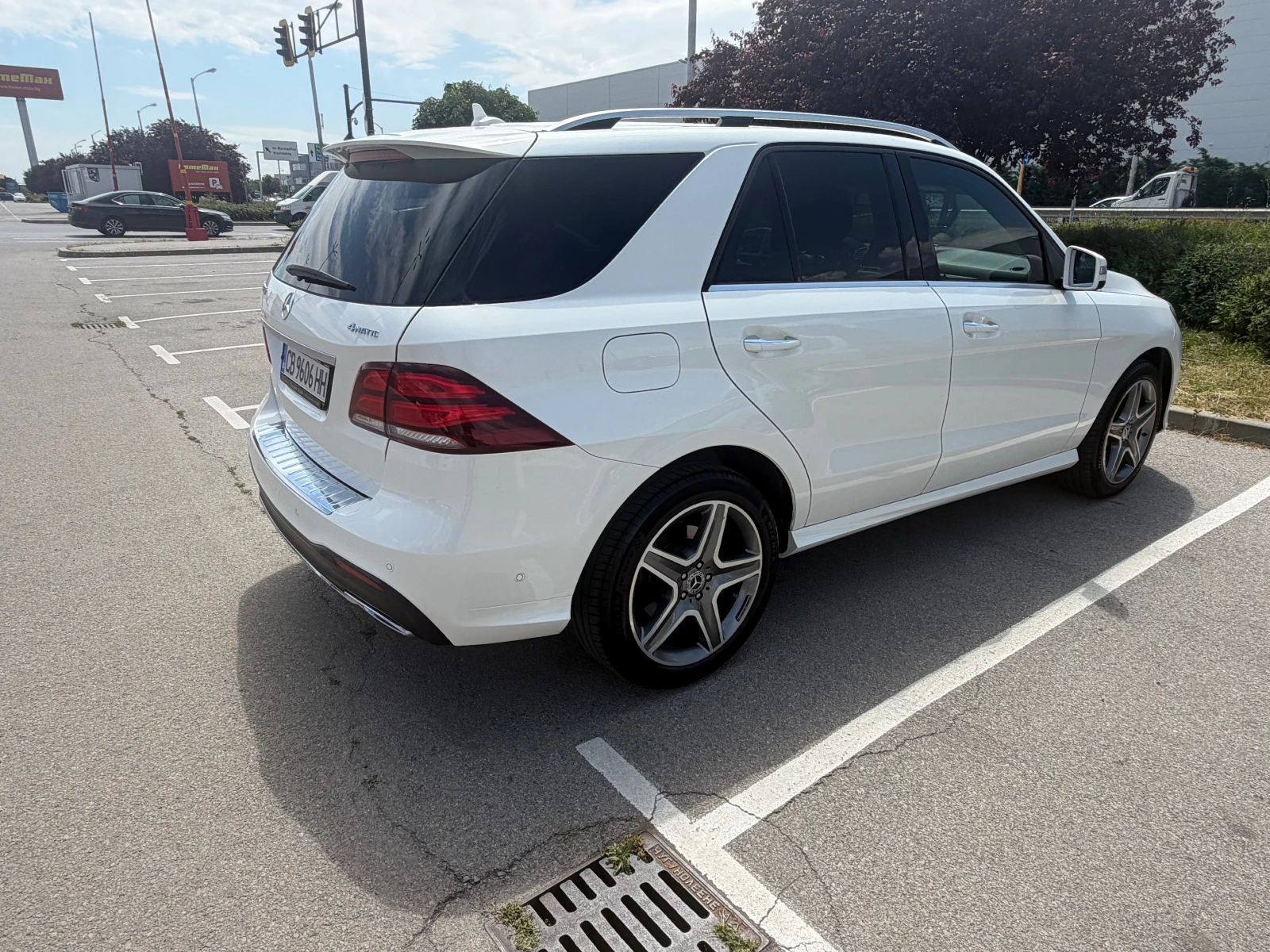 Mercedes-Benz GLE 350 4MATIK* AMG* 360, снимка 14 - Автомобили и джипове - 55533616