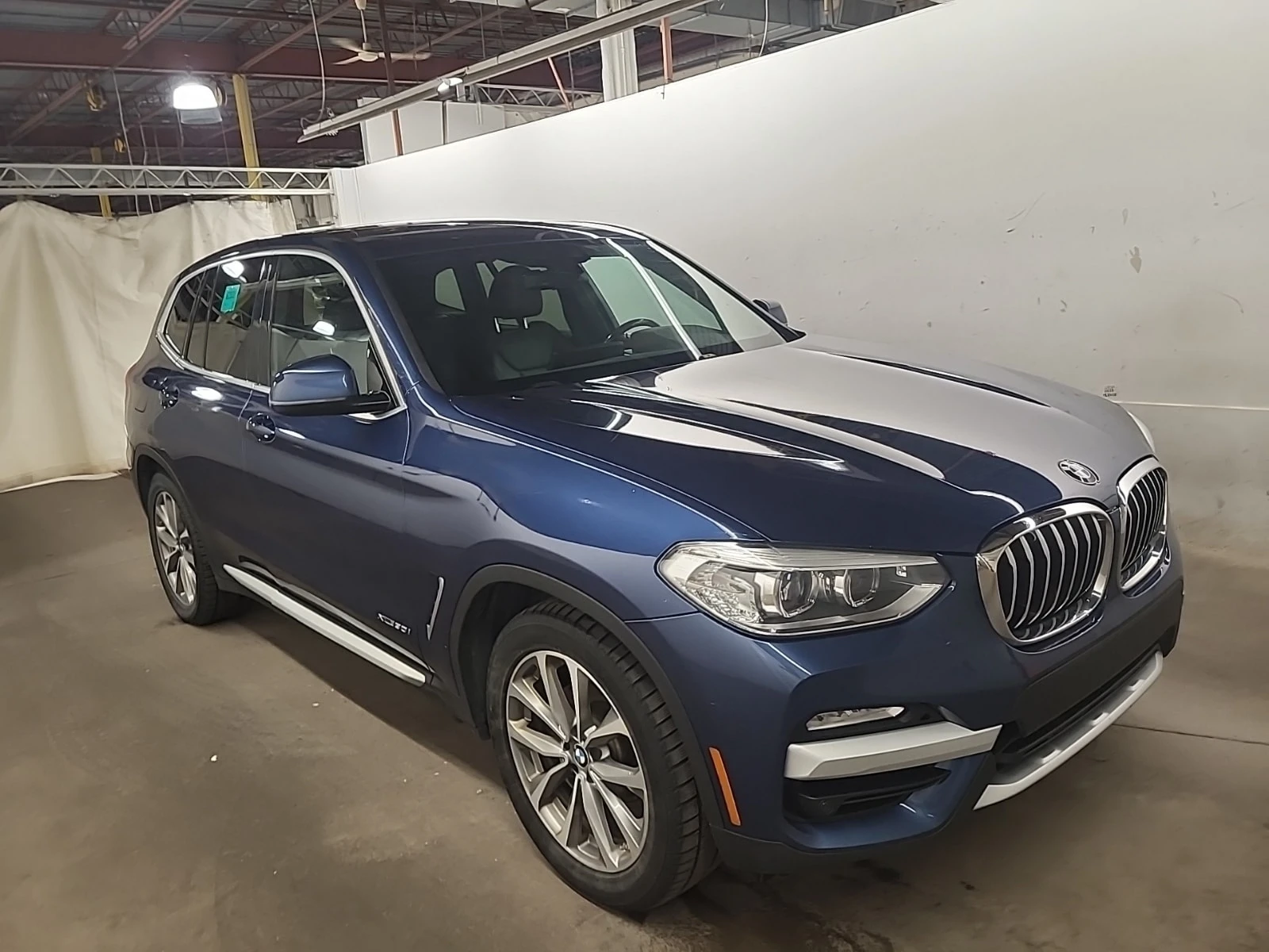 BMW X3  XDRIVE30I / АВТОКРЕДИТ / ПАНОРАМА / МАХАГОН , снимка 2 - Автомобили и джипове - 56081201