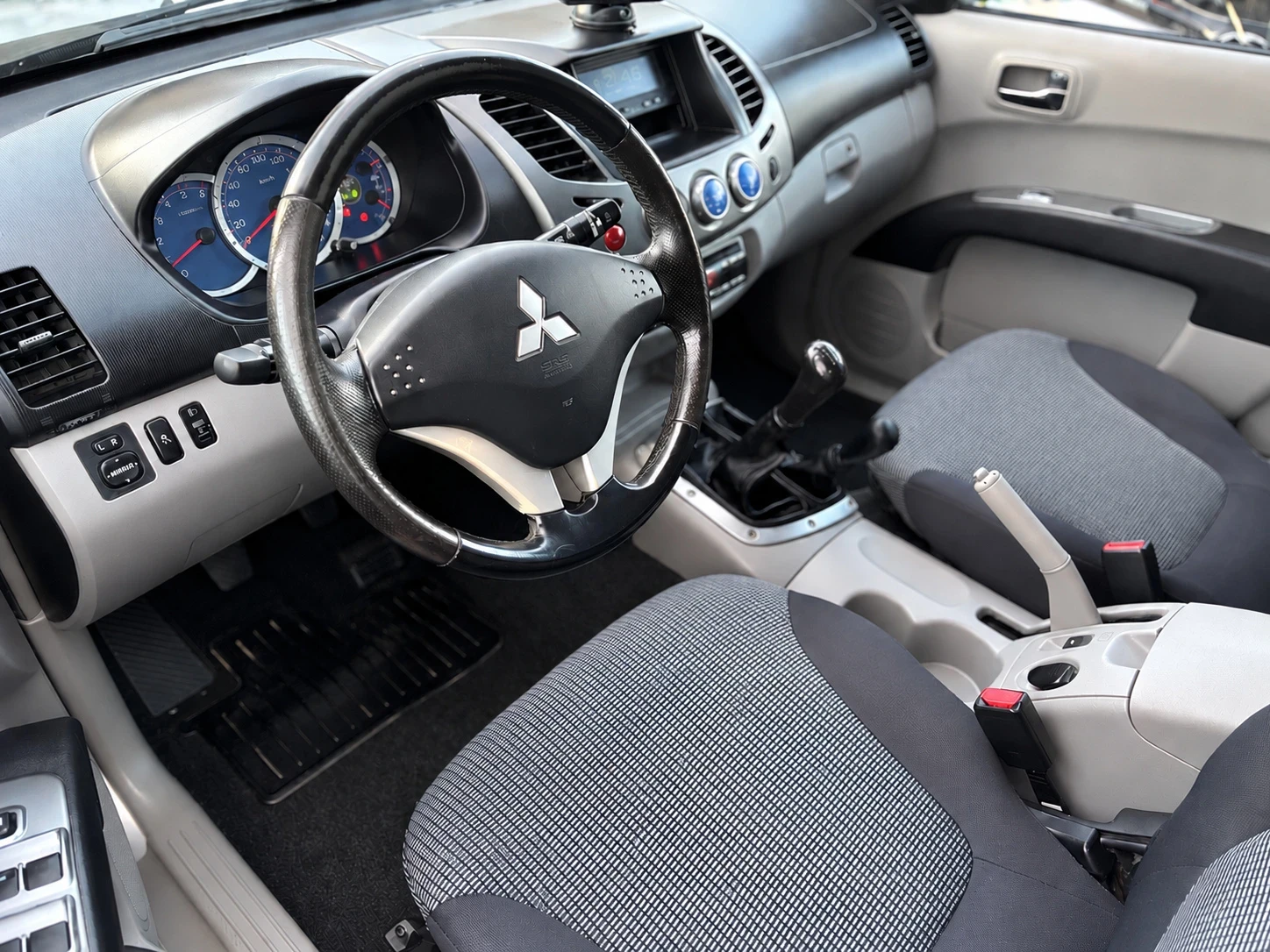 Mitsubishi L200 2.5 DI- D 32s 4X4 TOP | Mobile.bg � ����������� 8