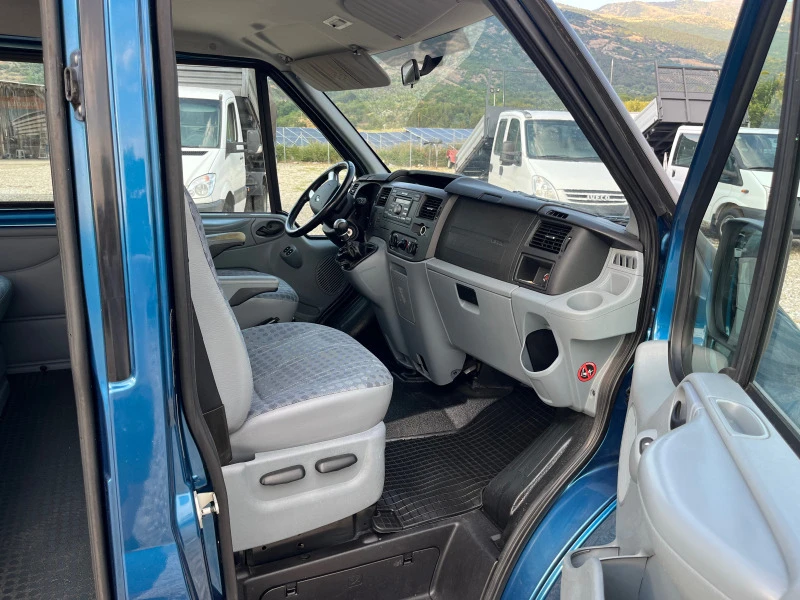 Ford Transit 4Х4 140КС ФУЛ ЕКСТРИ КАТО НОВ ТОП СЪСТОЯНИЕ, снимка 9 - Бусове и автобуси - 46613745