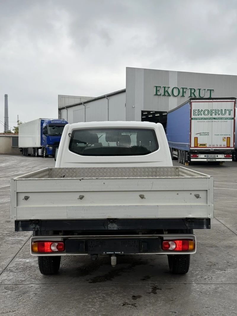 VW Transporter Товаропътнически, 2.0 TDi - 101 к.с., снимка 10 - Бусове и автобуси - 51880599