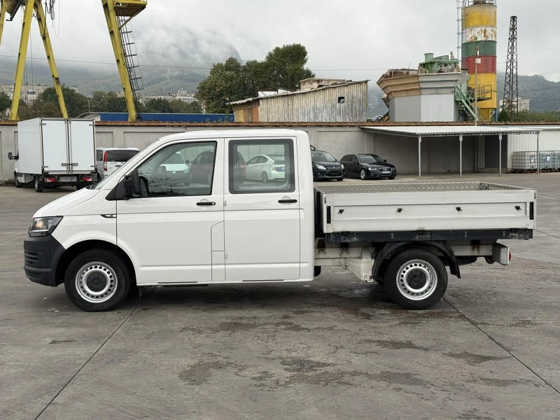 VW Transporter Товаропътнически, 2.0 TDi - 101 к.с., снимка 6 - Бусове и автобуси - 51880599