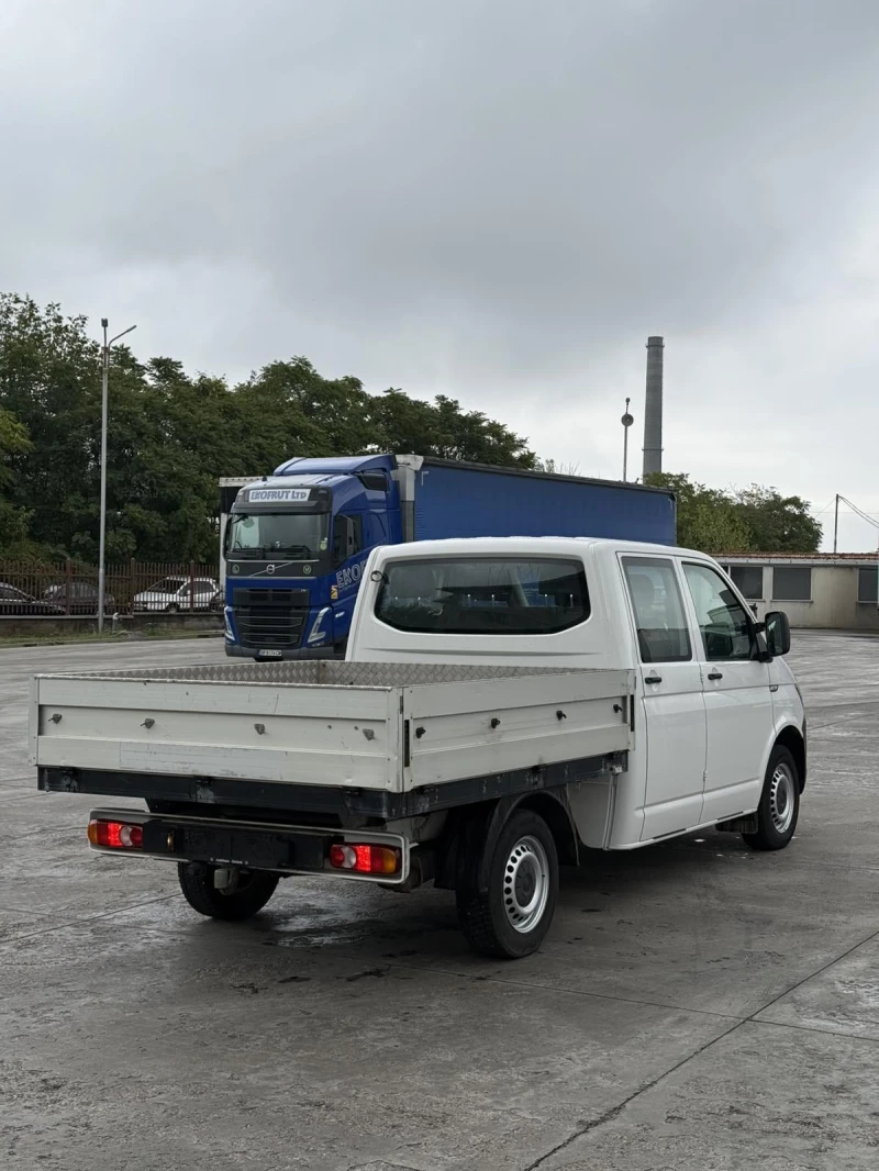 VW Transporter Товаропътнически, 2.0 TDi - 101 к.с., снимка 9 - Бусове и автобуси - 51880599