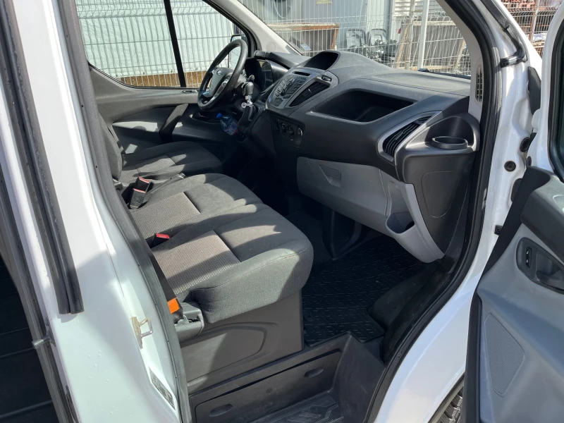 Ford Transit Custom 2.2 TDCI, снимка 10 - Бусове и автобуси - 53593333