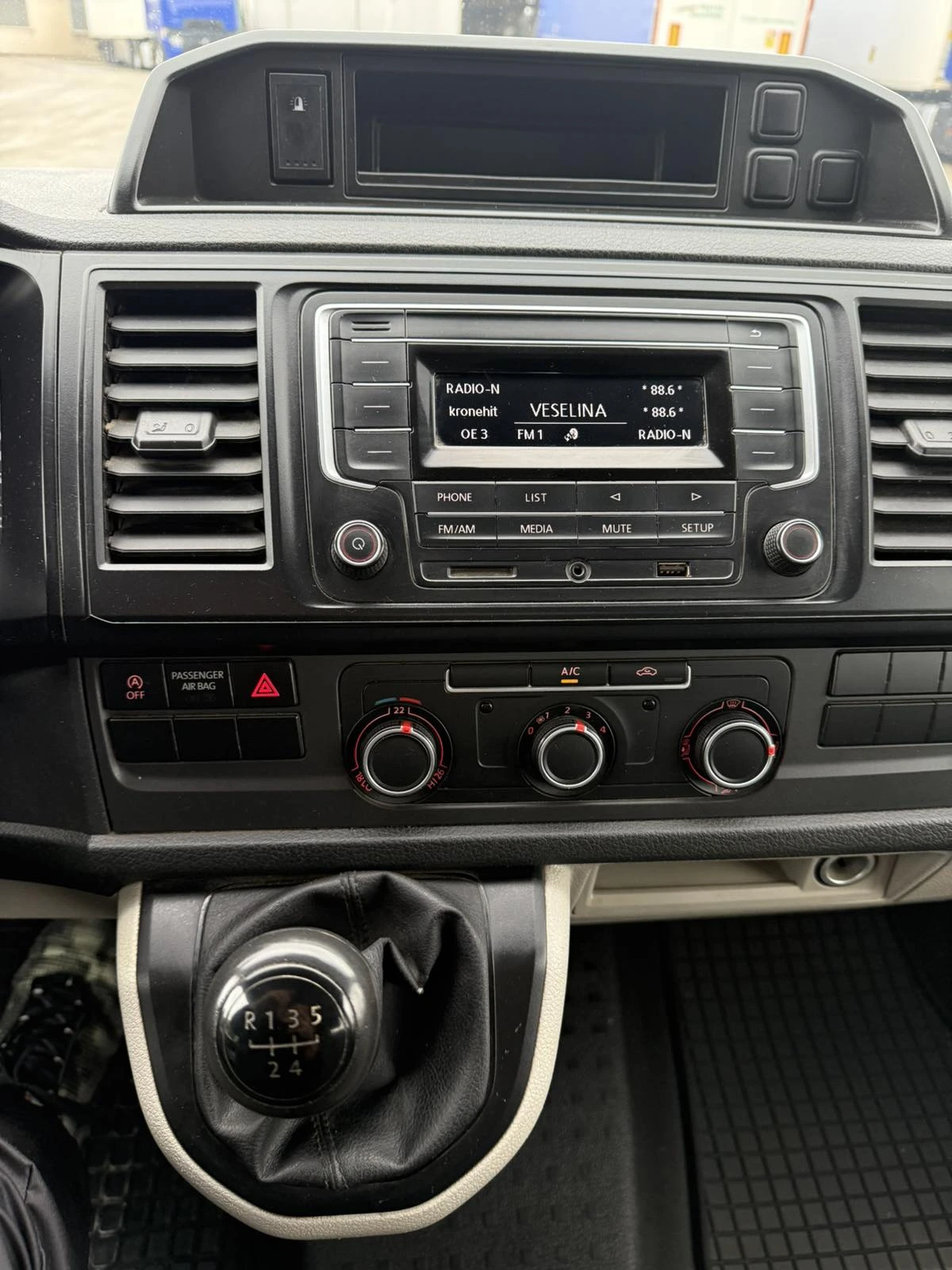 VW Transporter , 2.0 TDi - 101 .. | Mobile.bg   12