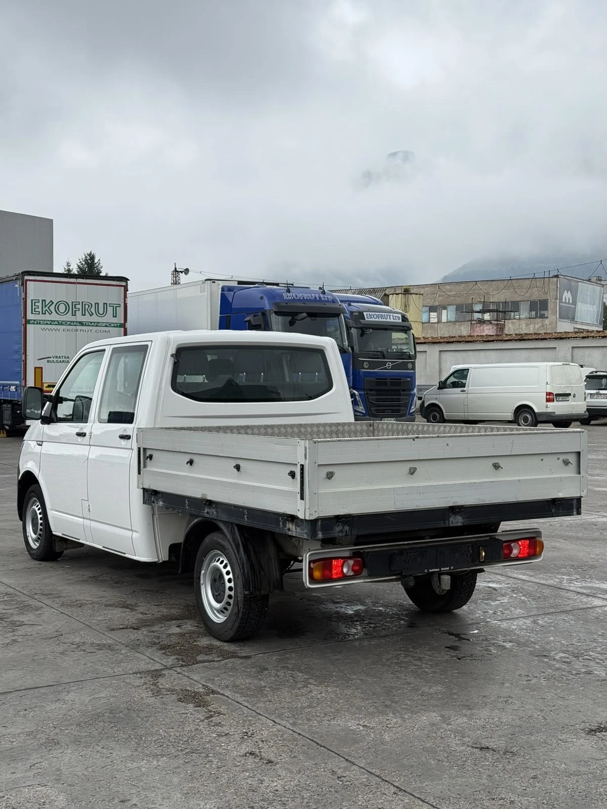VW Transporter Товаропътнически, 2.0 TDi - 101 к.с. - изображение 8