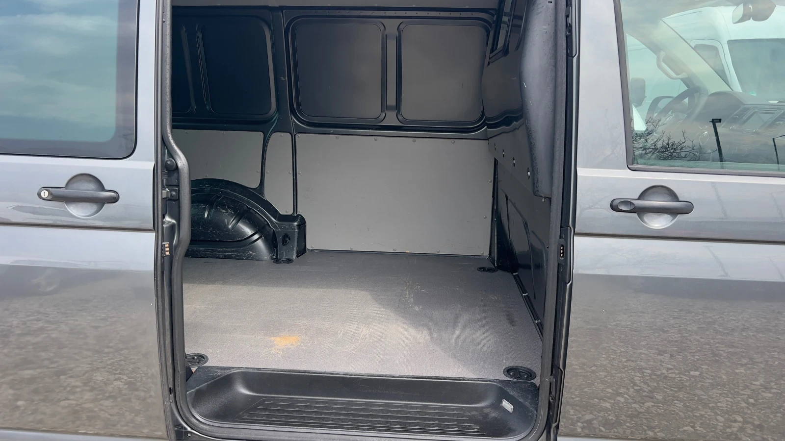 VW T6 2018 2.0DSG EVRO6 Distronic, снимка 12 - Бусове и автобуси - 53875313