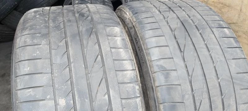 Гуми Летни 275/35R19, снимка 1 - Гуми и джанти - 33172969