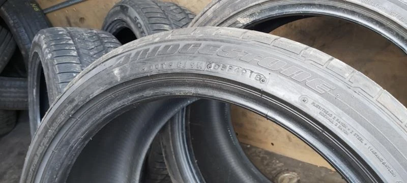 Гуми Летни 275/35R19, снимка 5 - Гуми и джанти - 33172969