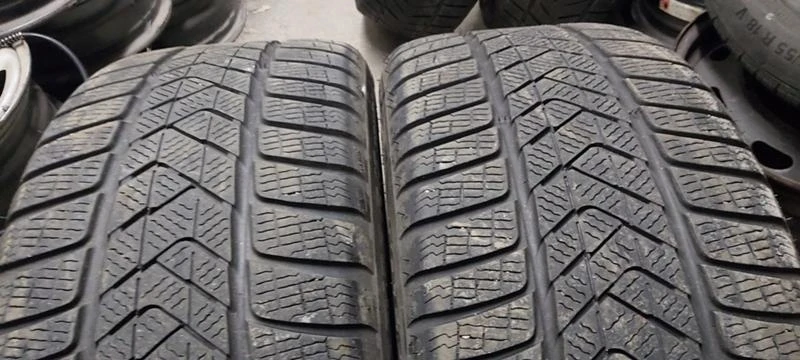 Гуми Зимни 255/35R19, снимка 3 - Гуми и джанти - 35608059