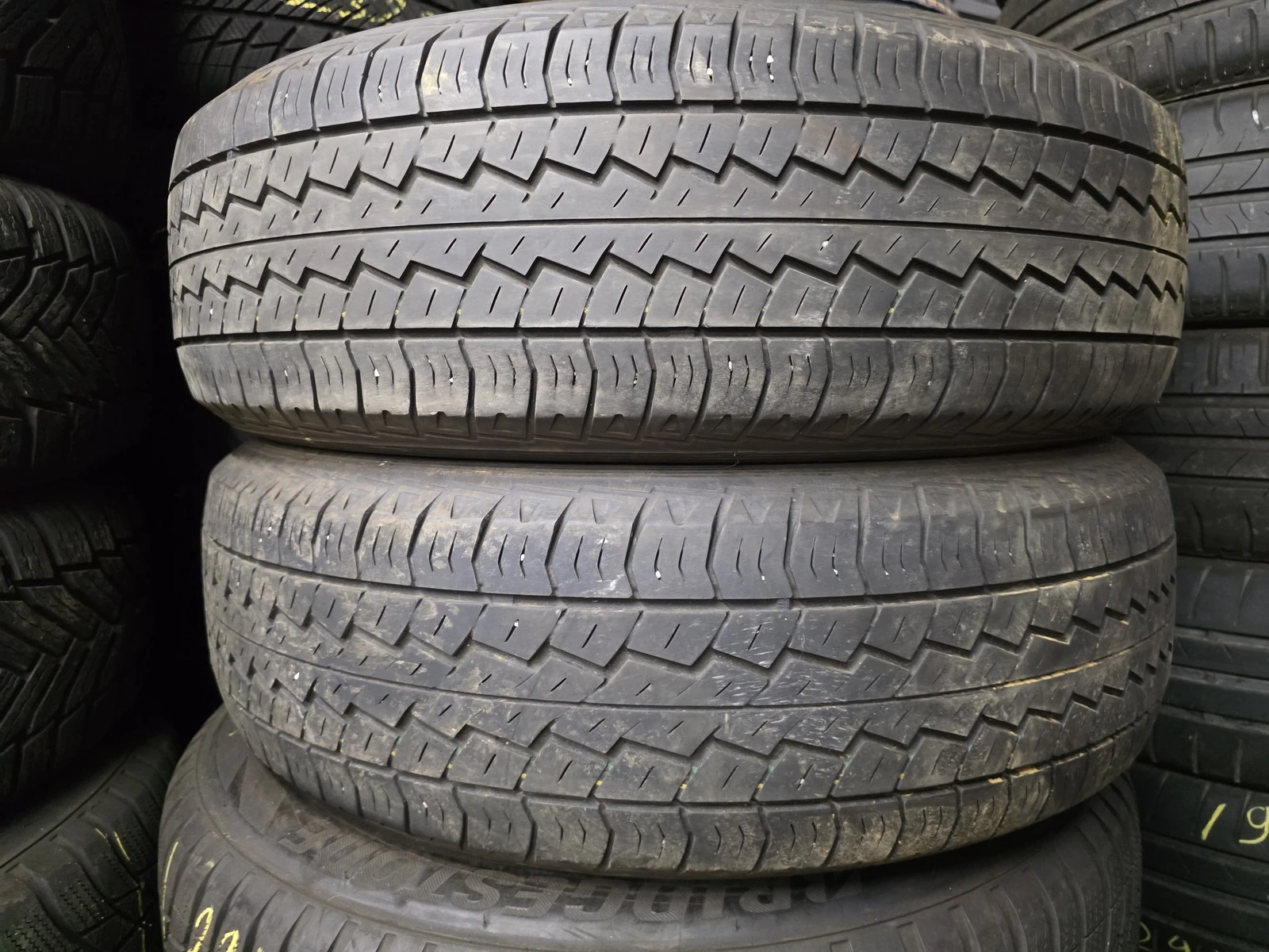 Гуми Летни 215/70R16, снимка 3 - Гуми и джанти - 56664419