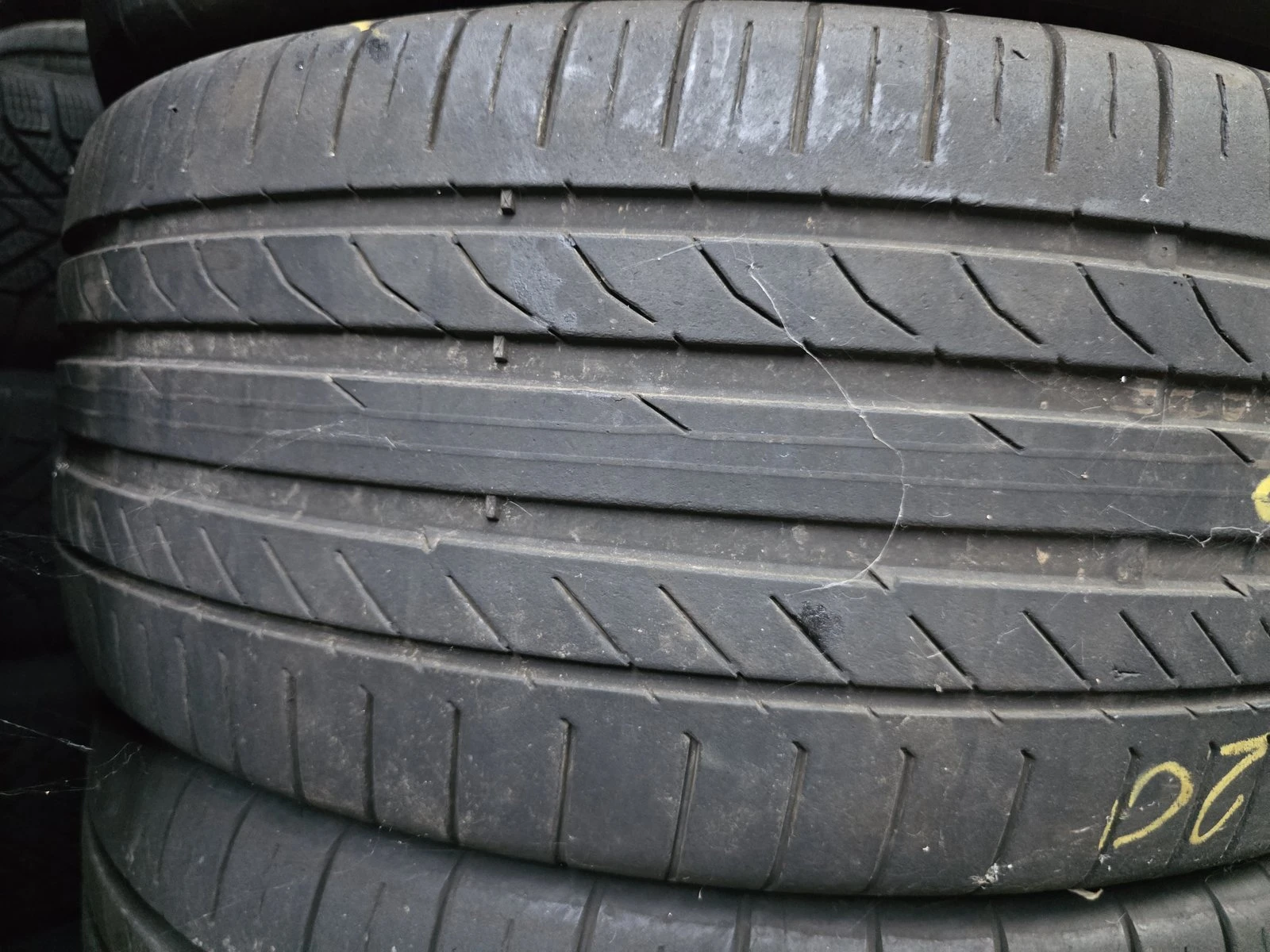 Гуми Летни 255/45R20, снимка 2 - Гуми и джанти - 56731048