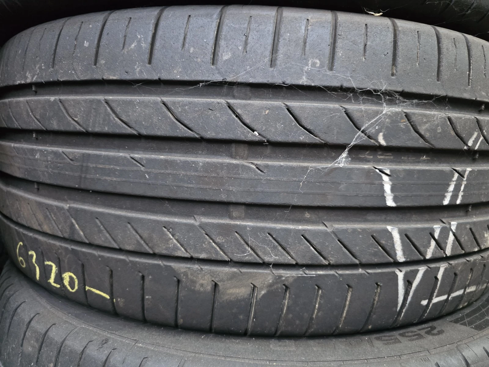Гуми Летни 255/45R20, снимка 3 - Гуми и джанти - 56731048