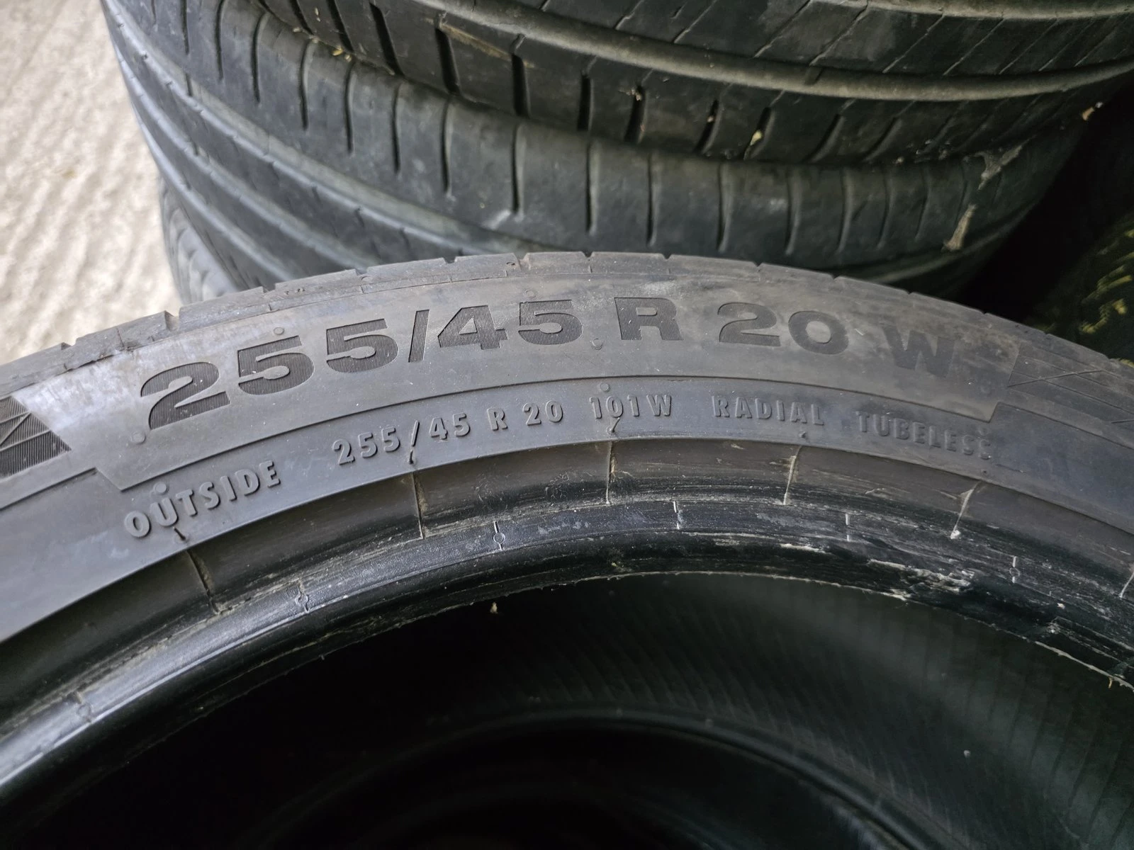 Гуми Летни 255/45R20, снимка 9 - Гуми и джанти - 56731048