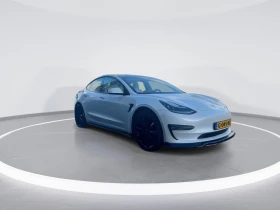 Tesla Model 3  4х4 Европейска long range, снимка 2