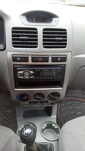 Kia Rio, снимка 8
