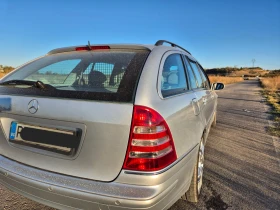 Mercedes-Benz C 320, снимка 17