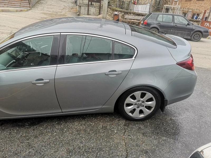 Opel Insignia 2.0, снимка 14 - Автомобили и джипове - 47243737