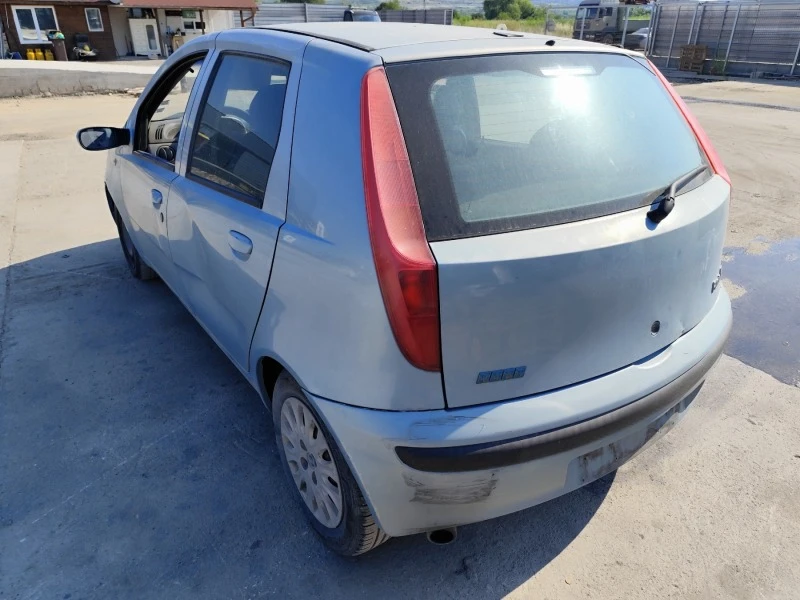 Fiat Punto 1.9JTD, снимка 4 - Автомобили и джипове - 46261493