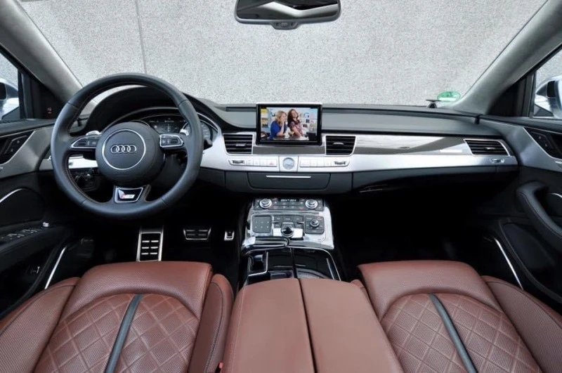 Audi S8 Keramik B&O TV  Design selection , снимка 9 - Автомобили и джипове - 46497440