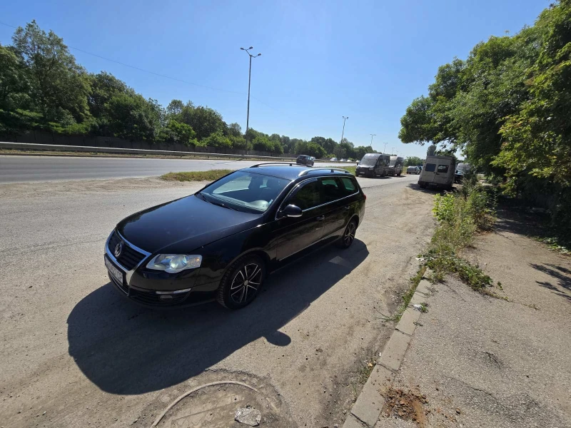 VW Passat 1.9 TDI, снимка 3 - Автомобили и джипове - 51958098