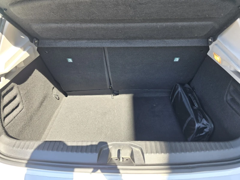 Renault Clio 1.0TCe/ 100к.с./Life, снимка 13 - Автомобили и джипове - 50973075