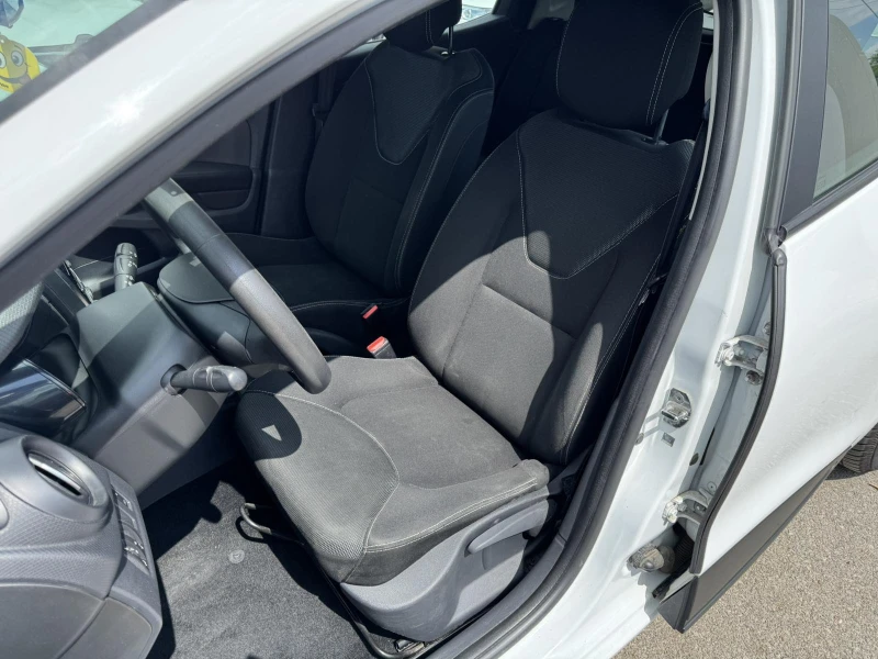 Renault Clio 1.5 DCi 75k.c., снимка 13 - Автомобили и джипове - 51219270