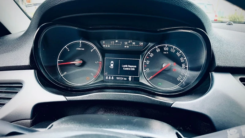 Opel Corsa, снимка 12 - Автомобили и джипове - 51954942