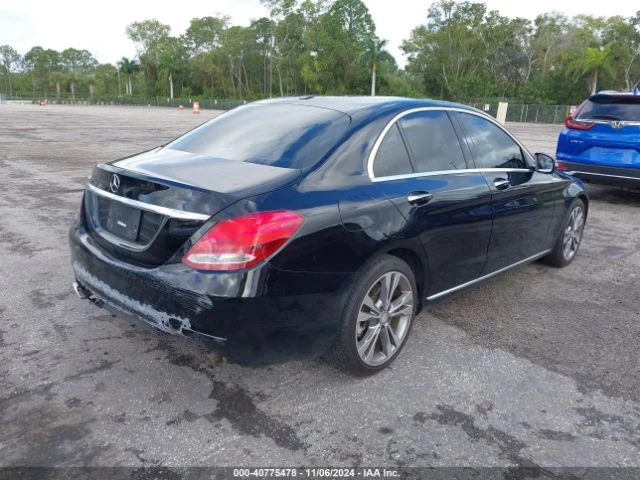 Mercedes-Benz C 300, снимка 4 - Автомобили и джипове - 48111425