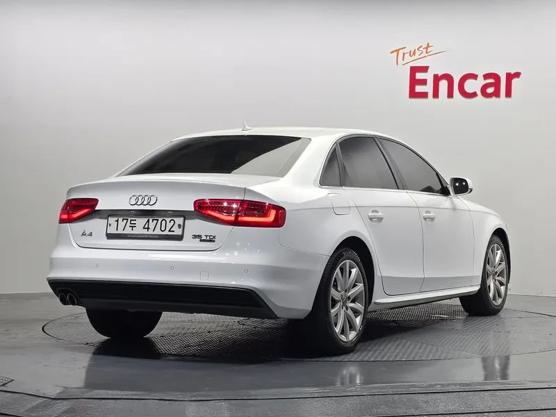 Audi A4 35 Tdi Quattro Dynamic, снимка 2 - Автомобили и джипове - 55896152