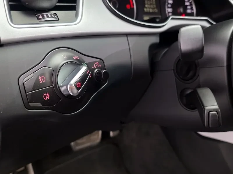 Audi A4 35 Tdi Quattro Dynamic, снимка 17 - Автомобили и джипове - 55896152