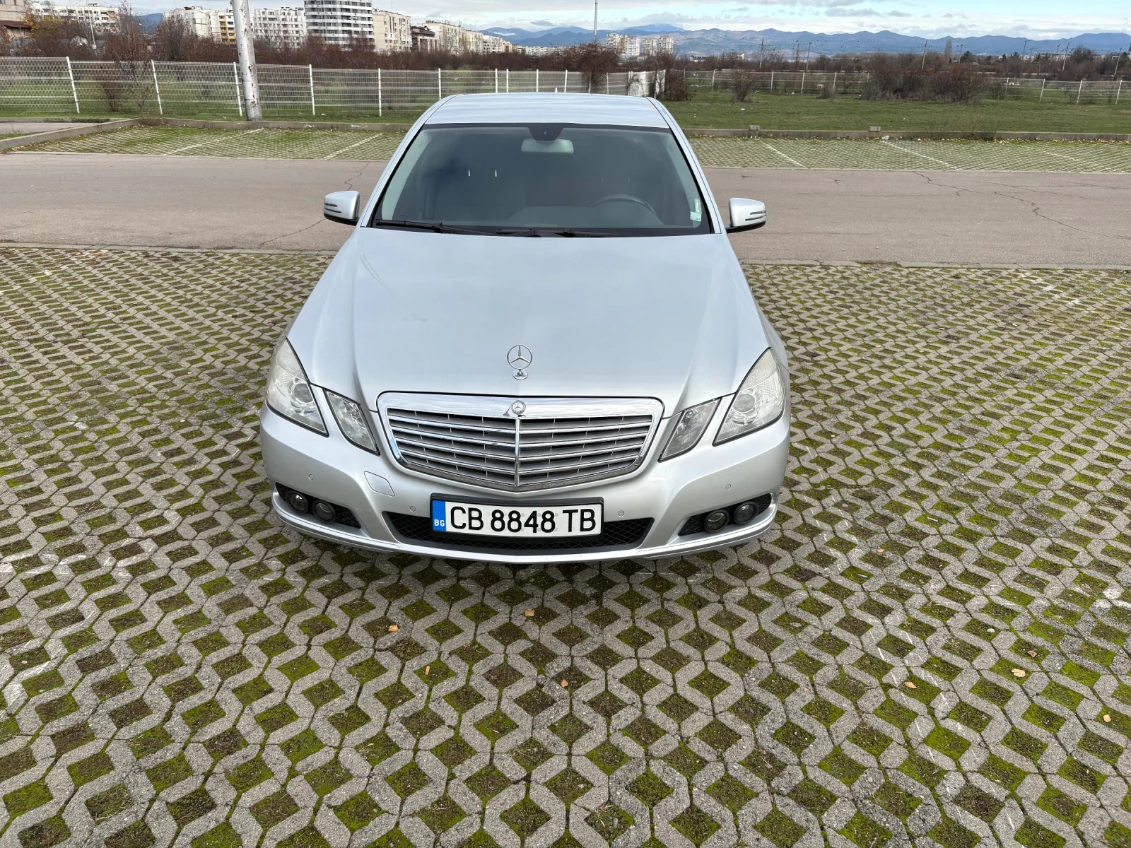 Mercedes-Benz E 250, снимка 1