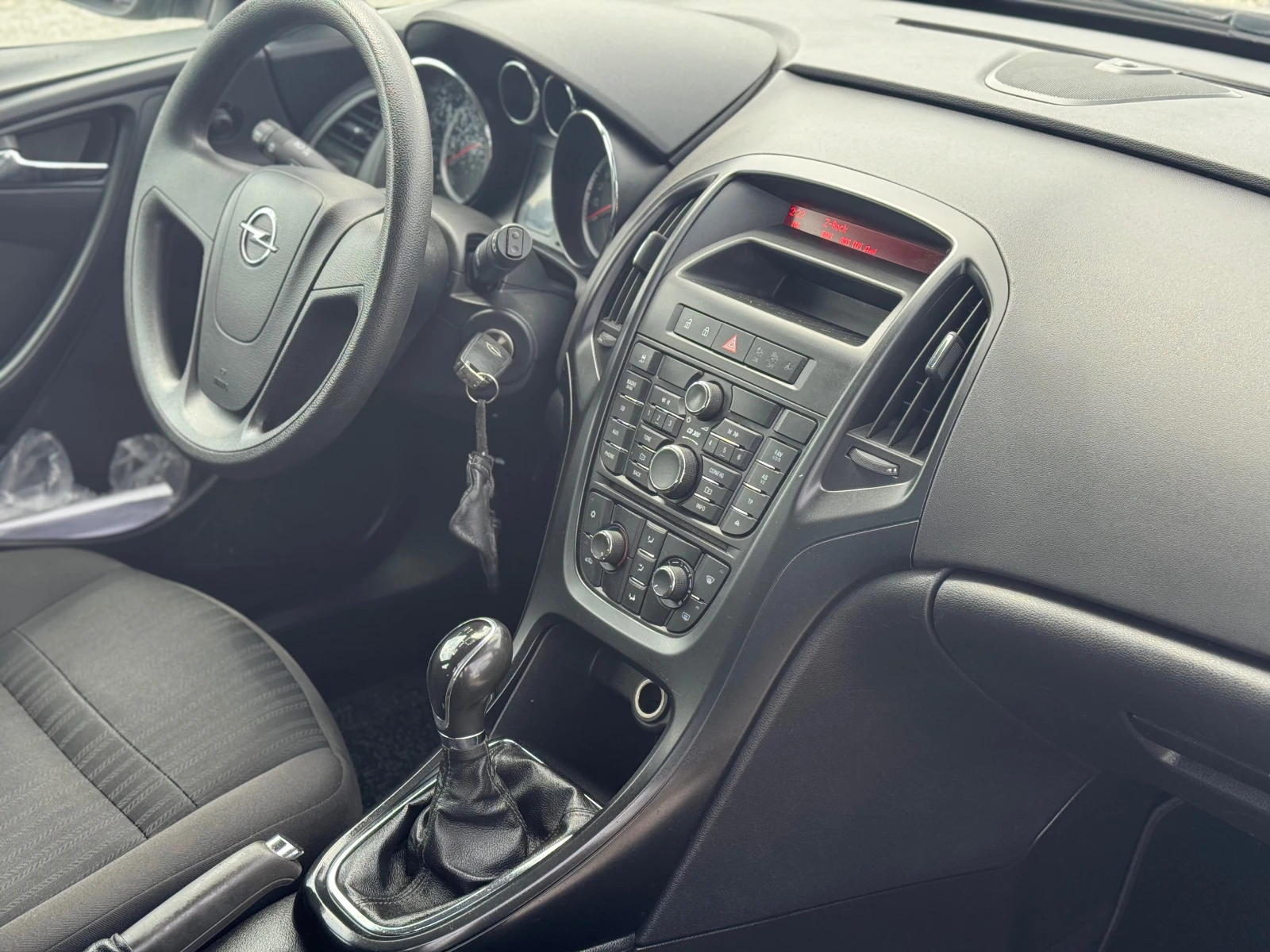 Opel Astra 1.4i* Климатик* Германия* КАТО НОВА*  - изображение 8