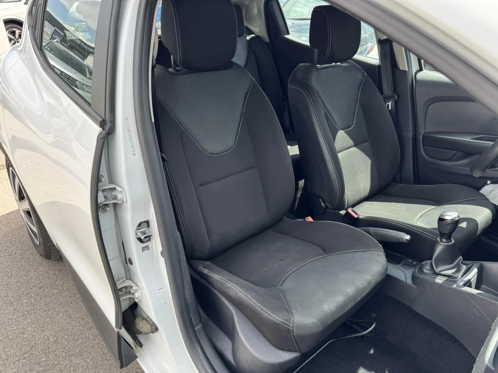 Renault Clio 1.5 DCi 75k.c. - изображение 9