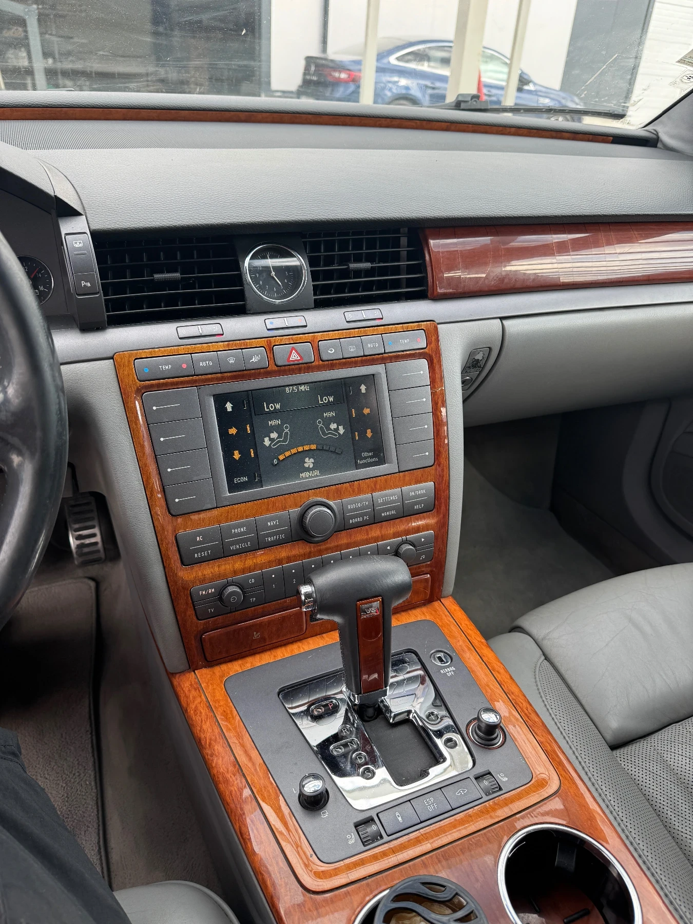 VW Phaeton | Mobile.bg   11