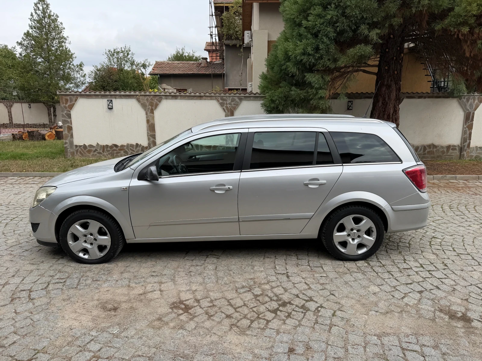 Opel Astra 1.9 - изображение 2
