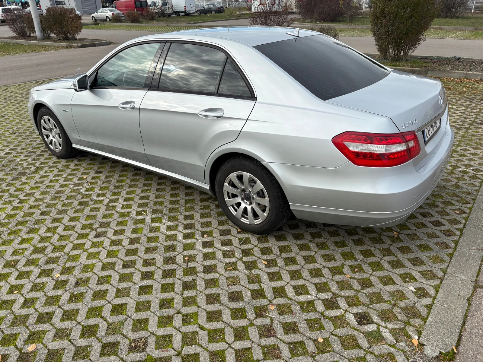 Mercedes-Benz E 250 | Mobile.bg   5