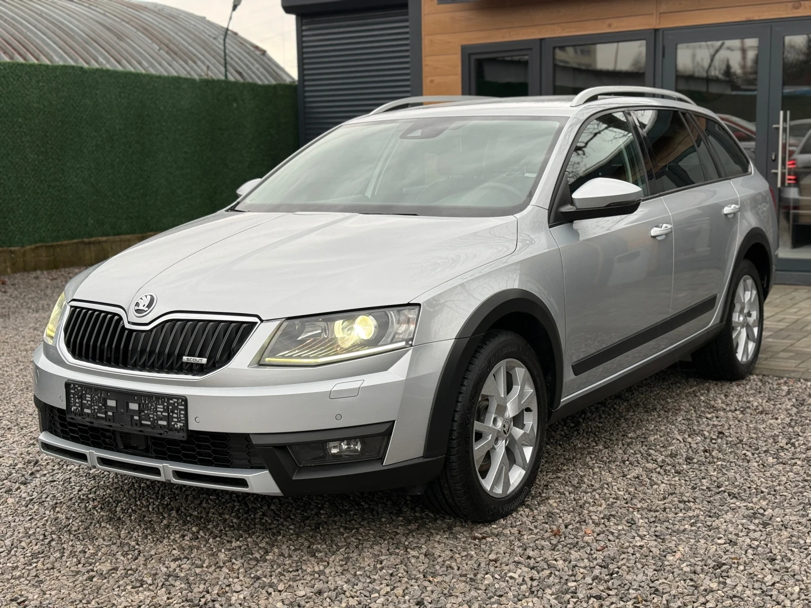 Skoda Octavia 2.0TDI/184�.�./Scout/4x4/DSG | Mobile.bg � ����������� 1