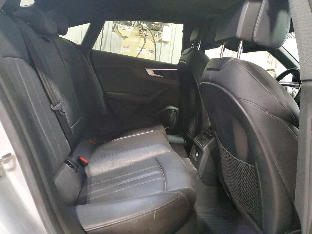 Audi A5 * SLINE* PRESTIGE* KEYLESS* КАМЕРА* ШИБИДАХ* КОЖА*, снимка 10 - Автомобили и джипове - 53946879