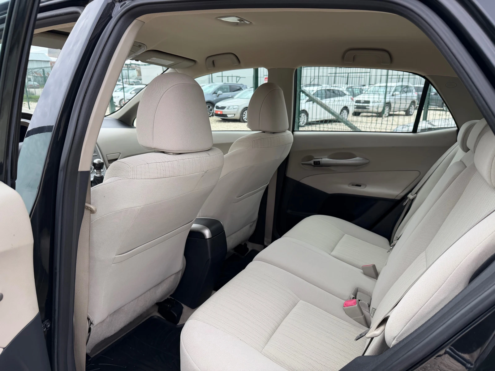 Toyota Auris 2.0D4D/126p.s-Kayless Go!!!, снимка 11 - Автомобили и джипове - 54071475