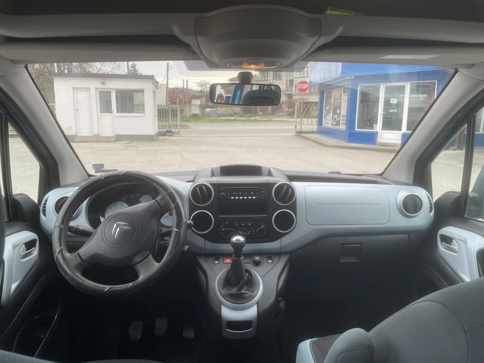 Citroen Berlingo 1.6 HDI 92, снимка 10 - Автомобили и джипове - 54143171