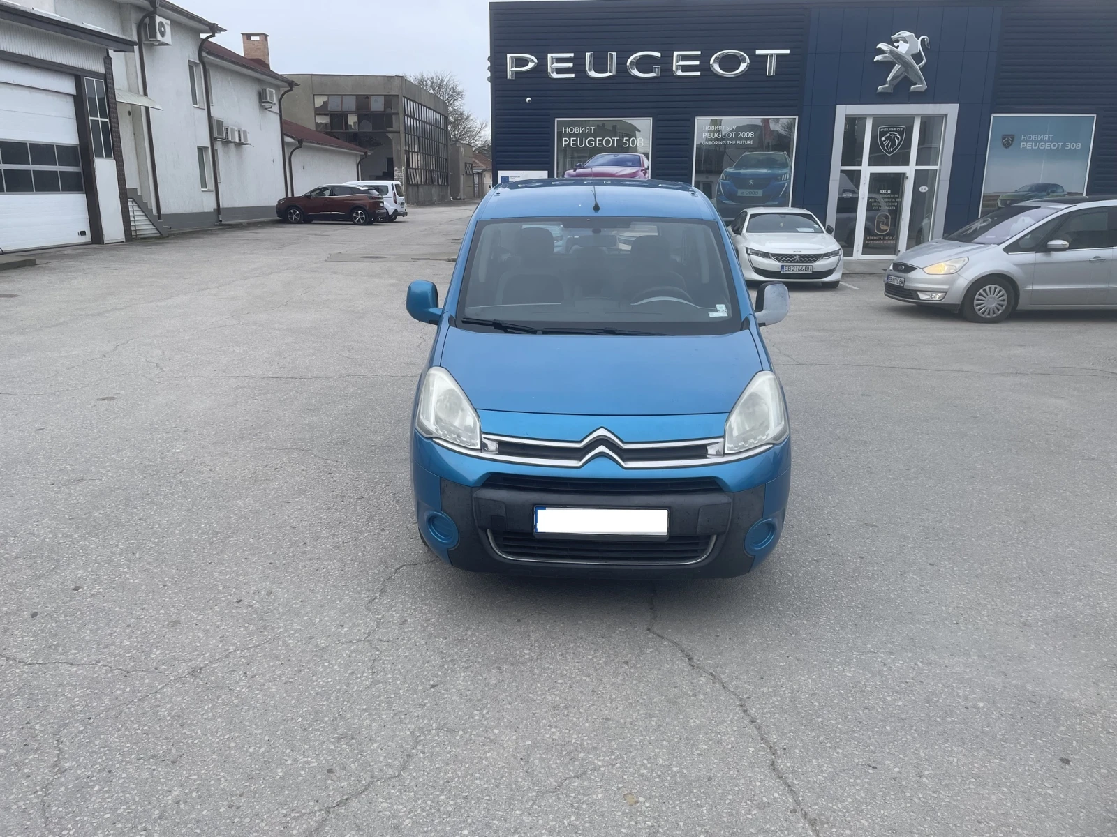 Citroen Berlingo 1.6 HDI 92, снимка 2 - Автомобили и джипове - 54143171