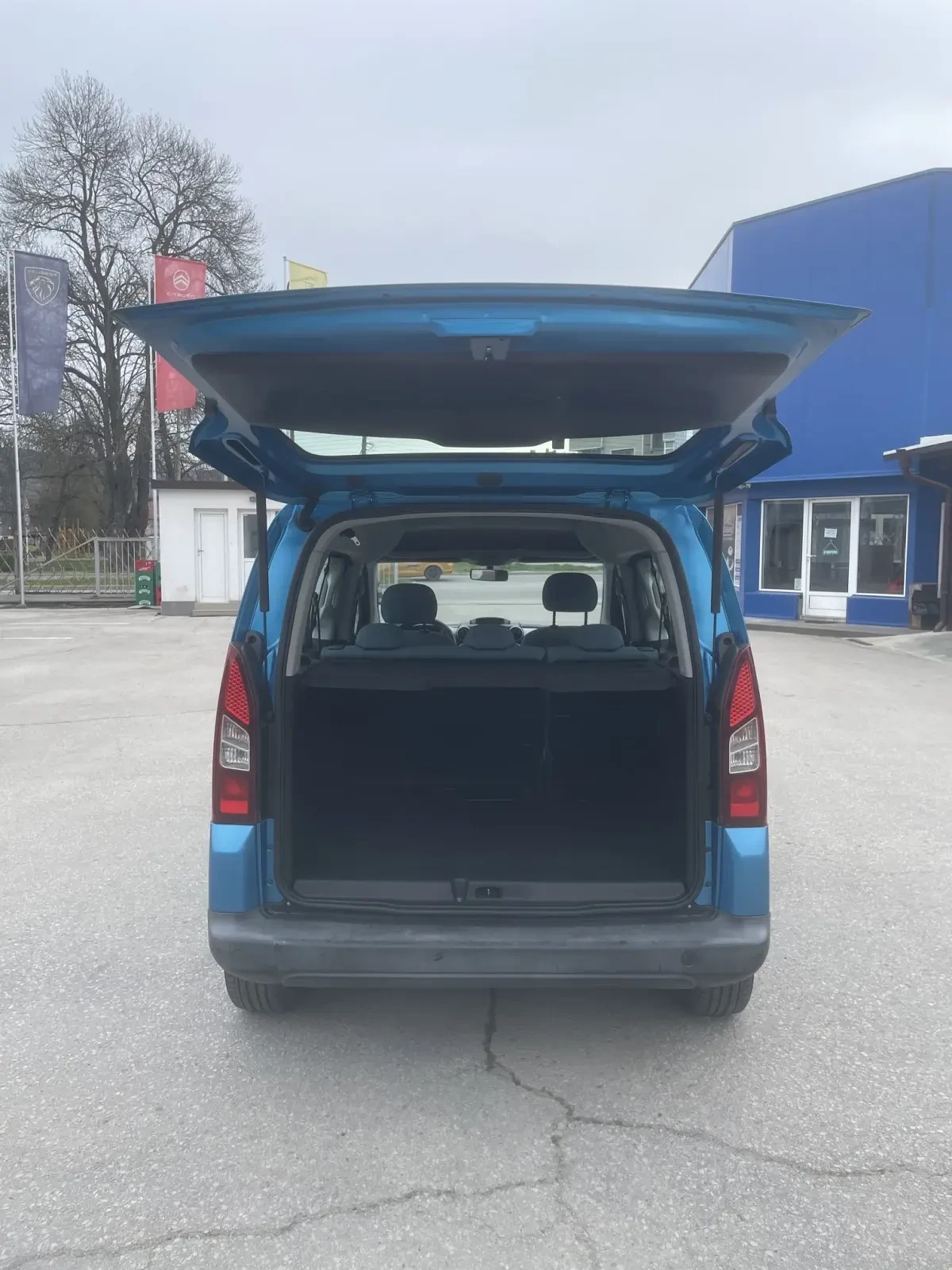 Citroen Berlingo 1.6 HDI 92, снимка 7 - Автомобили и джипове - 54143171