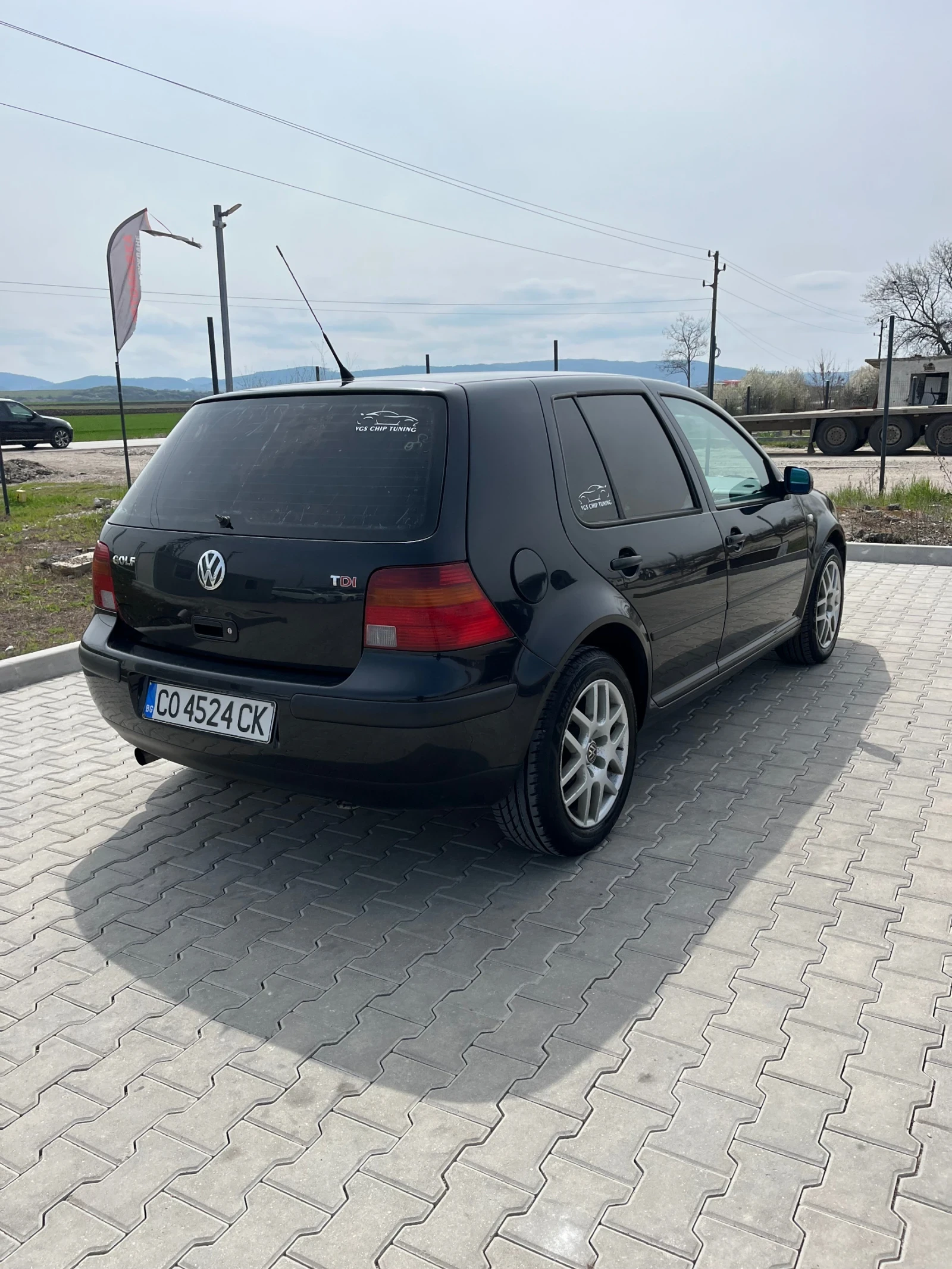 VW Golf, снимка 4 - Автомобили и джипове - 54180467