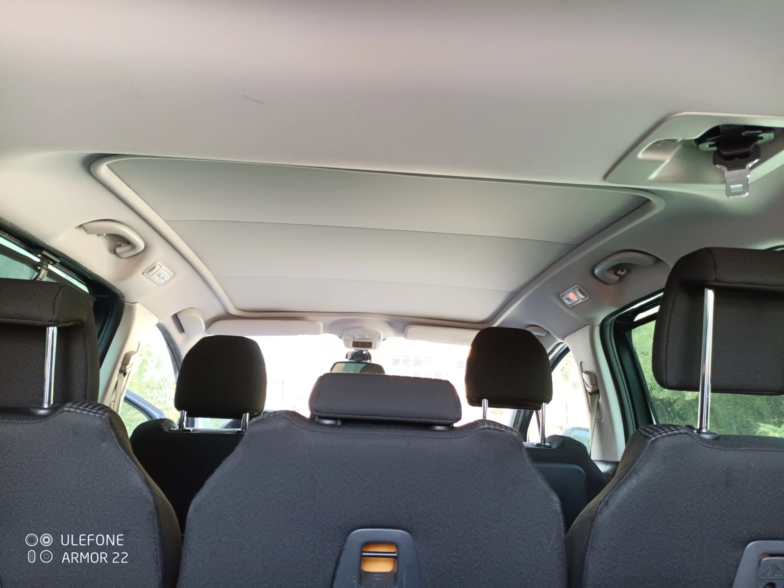 Peugeot 5008 1.6 Panorama, снимка 12 - Автомобили и джипове - 54236637