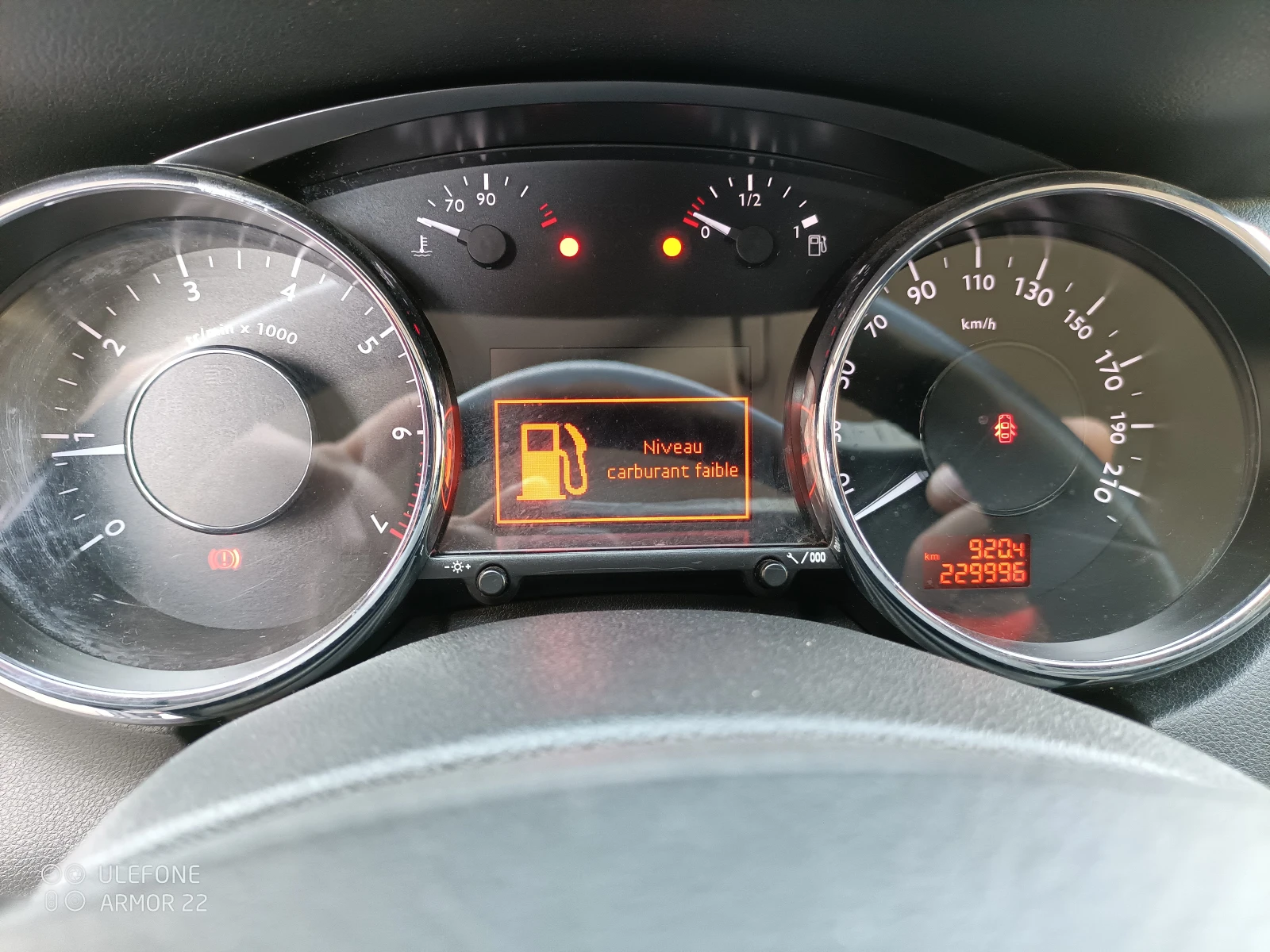 Peugeot 5008 1.6 Panorama, снимка 13 - Автомобили и джипове - 54236637