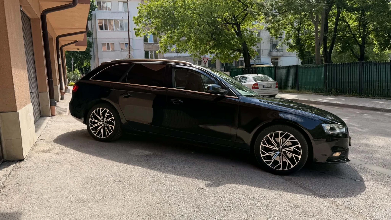 Audi A4 AVANT, снимка 2 - Автомобили и джипове - 54602551