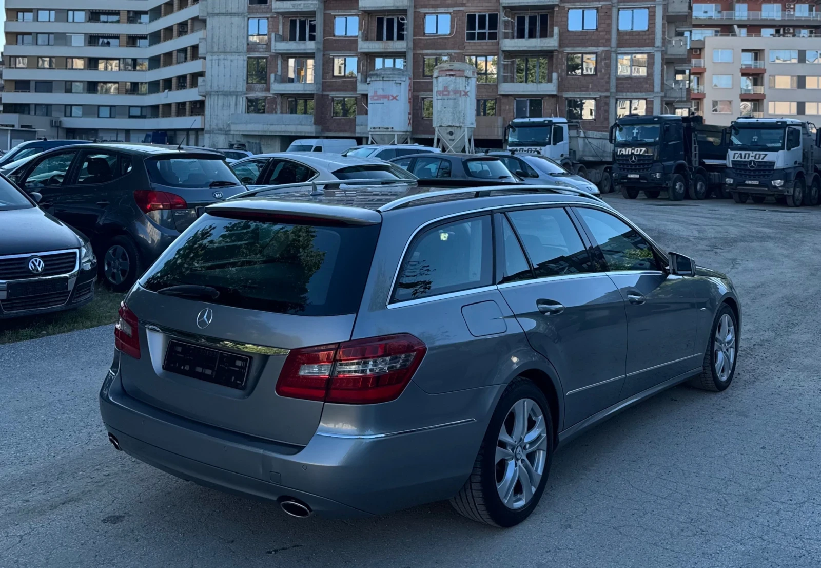 Mercedes-Benz E 350 CDI * AVANTGARDE * Bi-Xenon * Нави * Шибедах , снимка 7 - Автомобили и джипове - 54802129